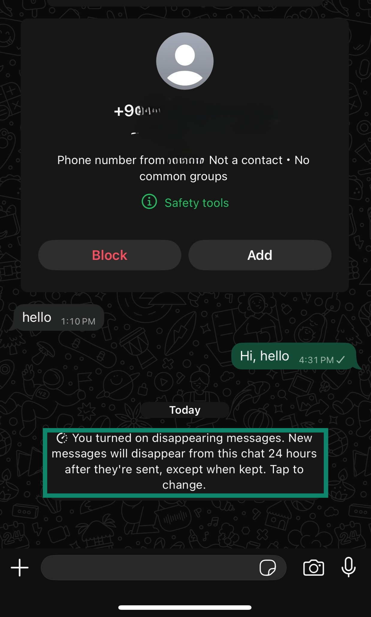 WhatsApp chat screen showing the disappearing messages notification after being enabled.