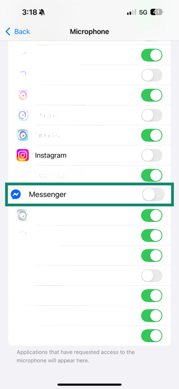 The Messenger microphone settings toggled off.